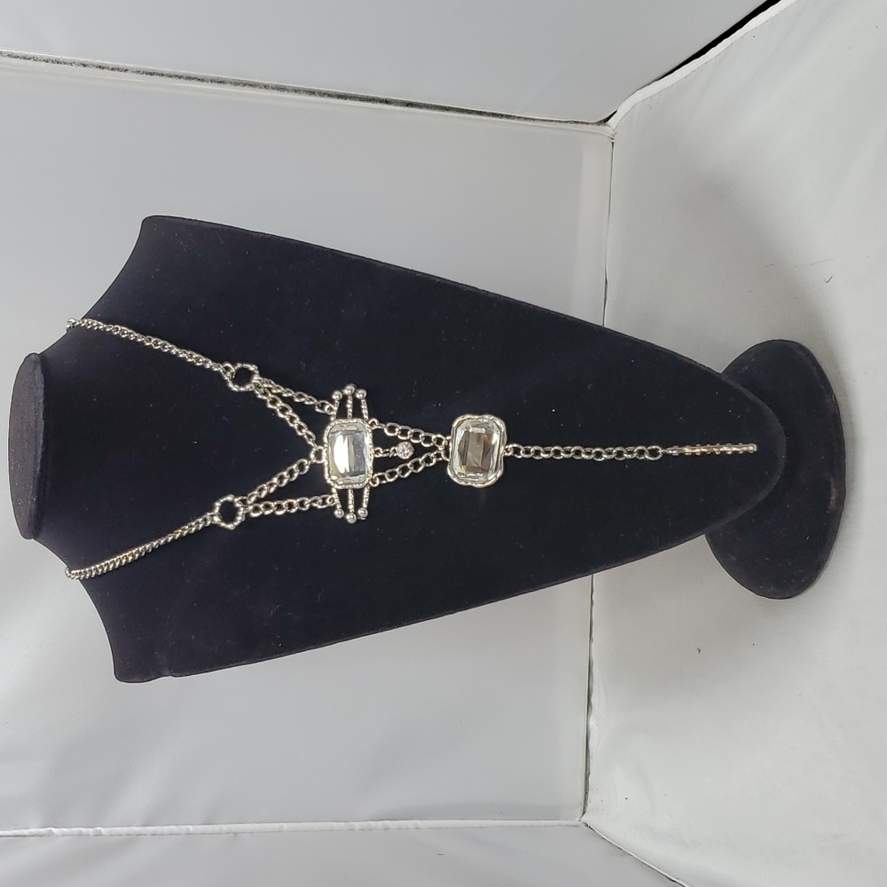 Bke silver chain clear glass stone necklace
